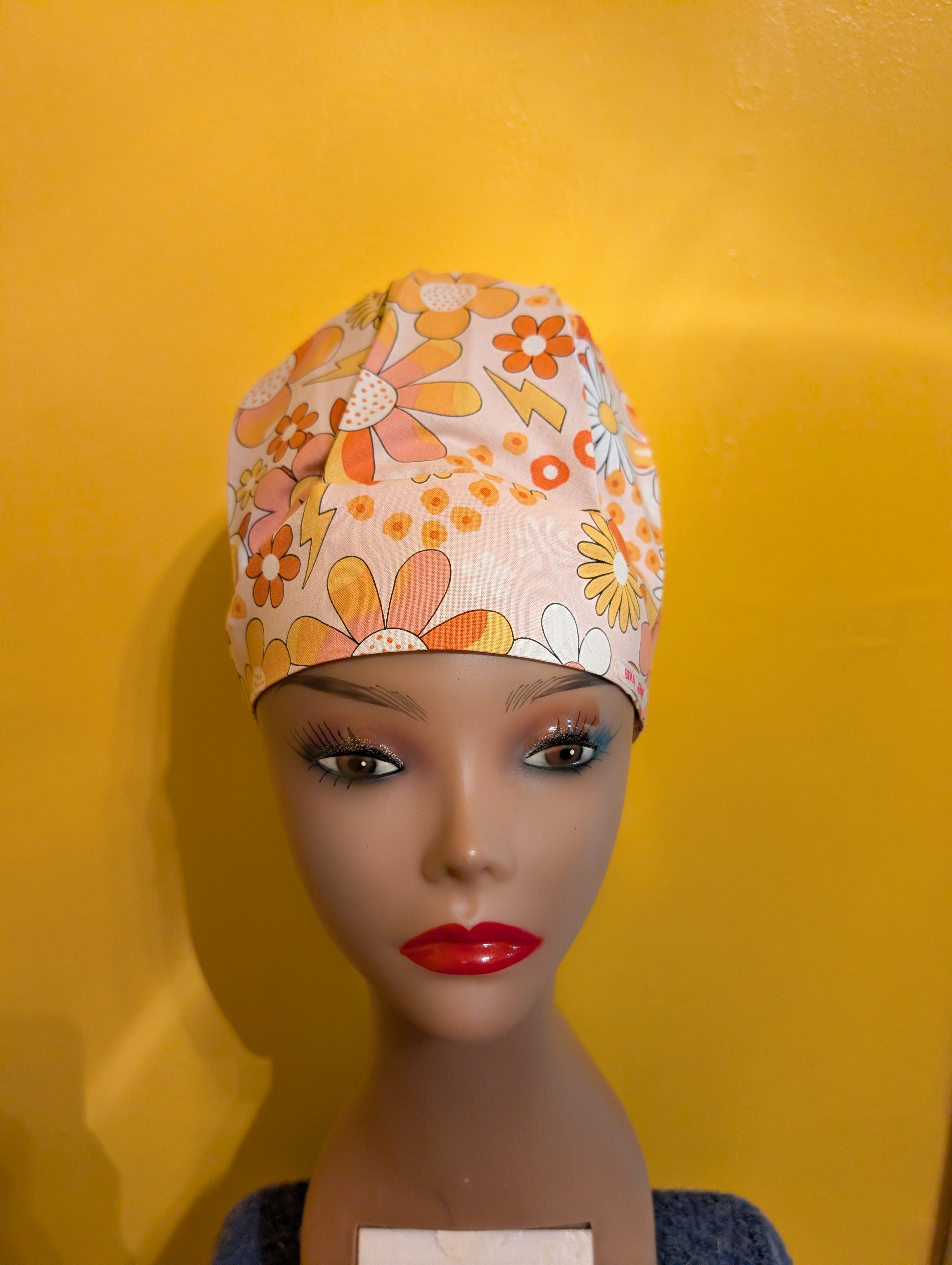 Brown/Tan/White Flower Satin Lined Bouffant Style Hat