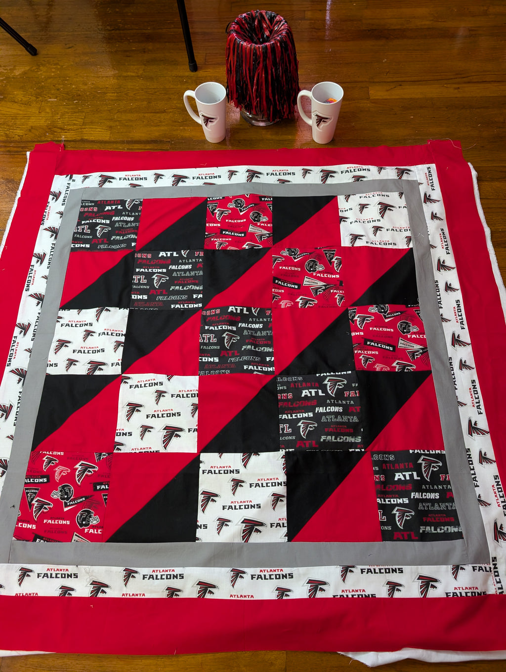 NFL/COLLEGE QUILT - CUSTOM MADE *CAN MAKE IN MOST TEAMS THAT HAS FABRIC