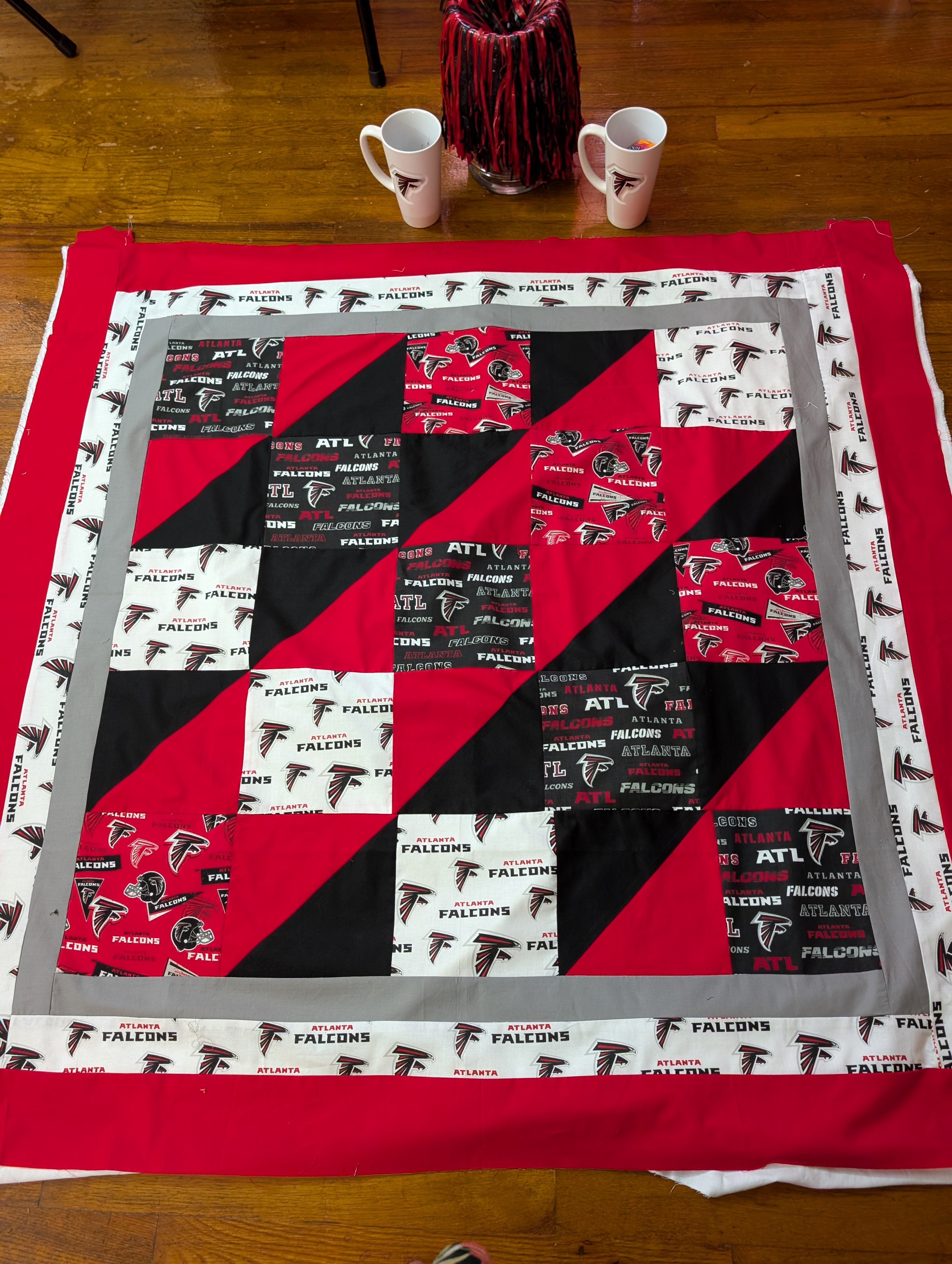 NFL/COLLEGE QUILT - CUSTOM MADE *CAN MAKE IN MOST TEAMS THAT HAS FABRIC