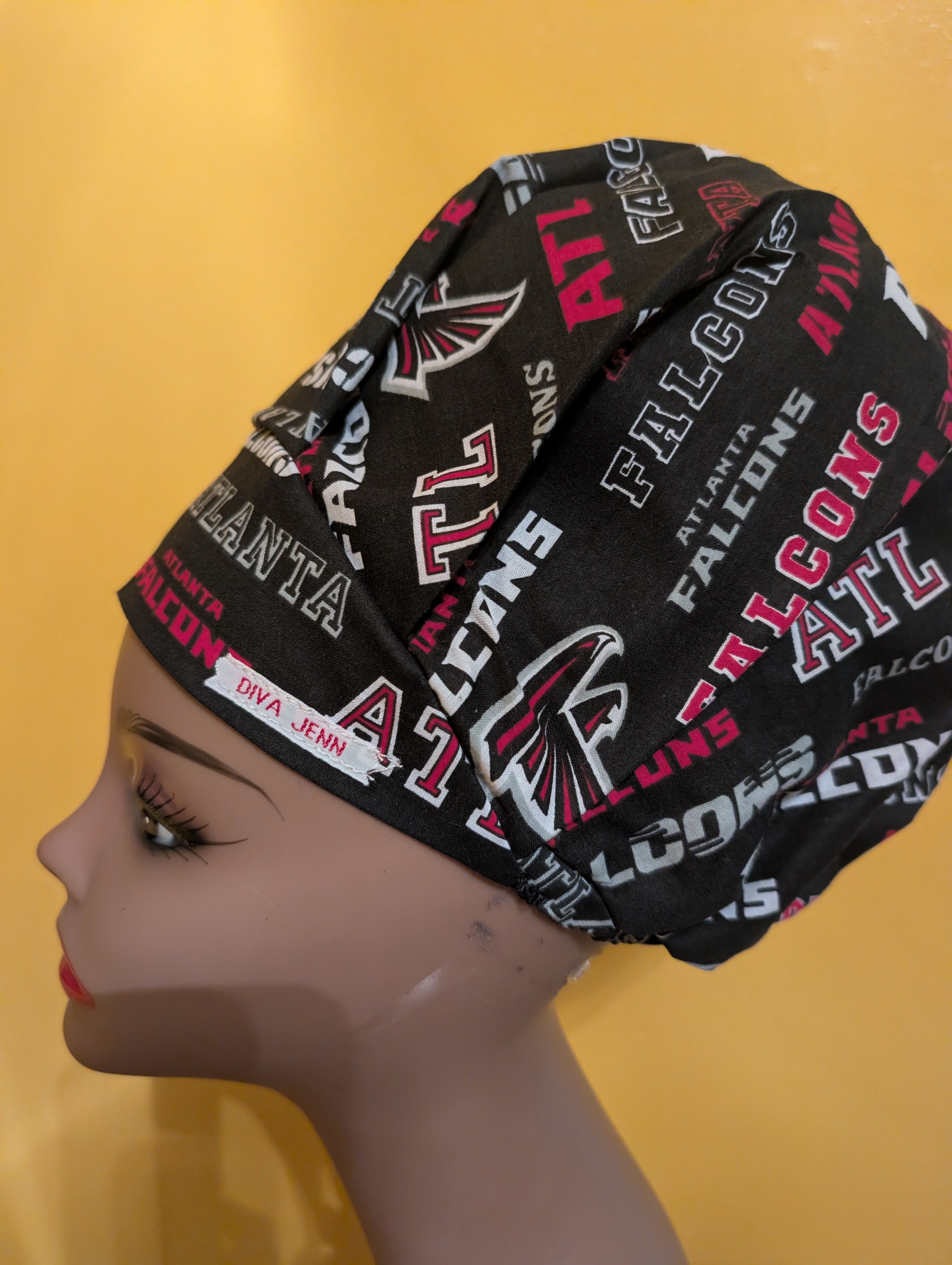 Red/Black Atlanta Falcons Satin Lined Bouffant Style Hat