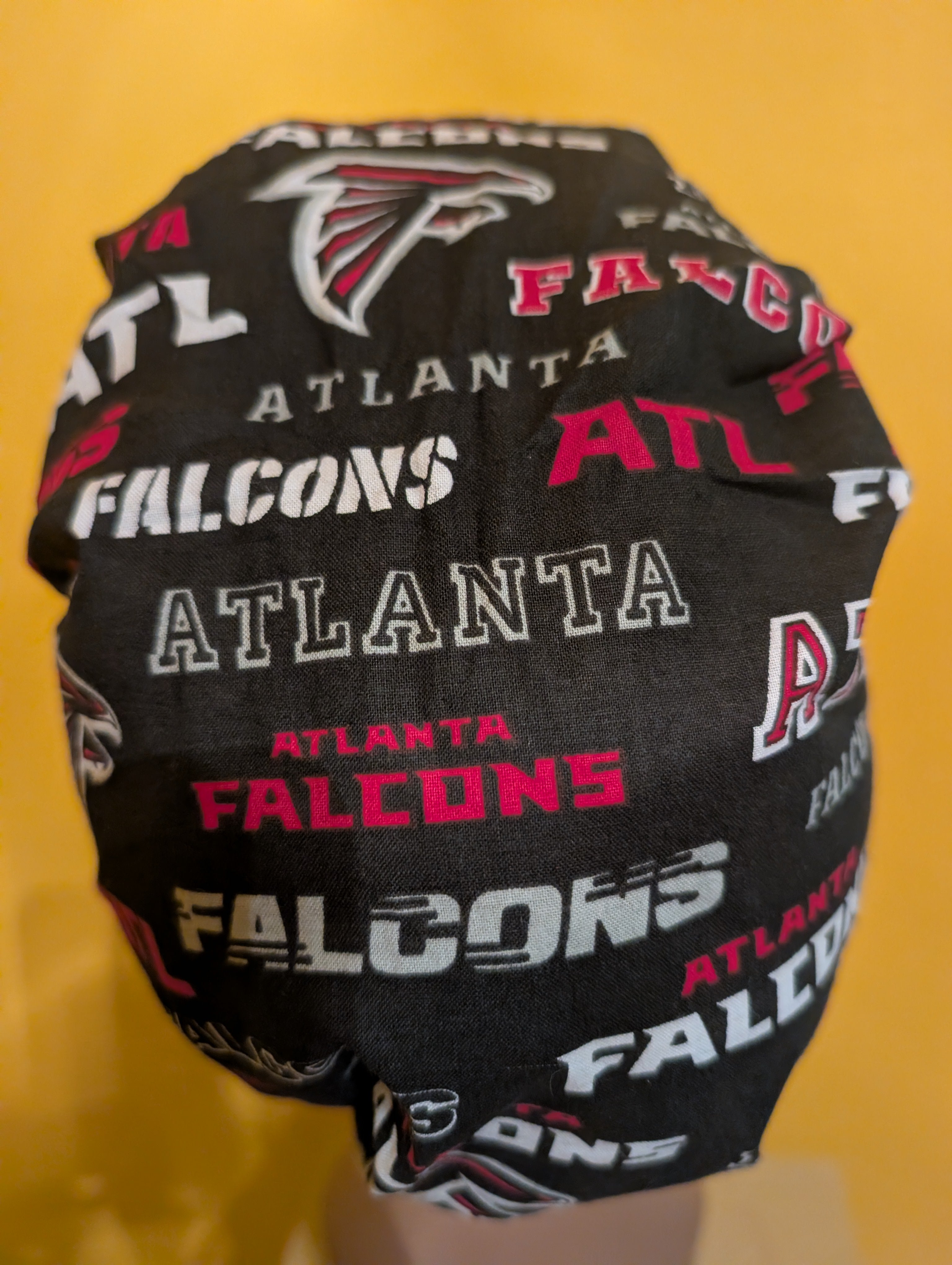 Red/Black Atlanta Falcons Satin Lined Bouffant Style Hat