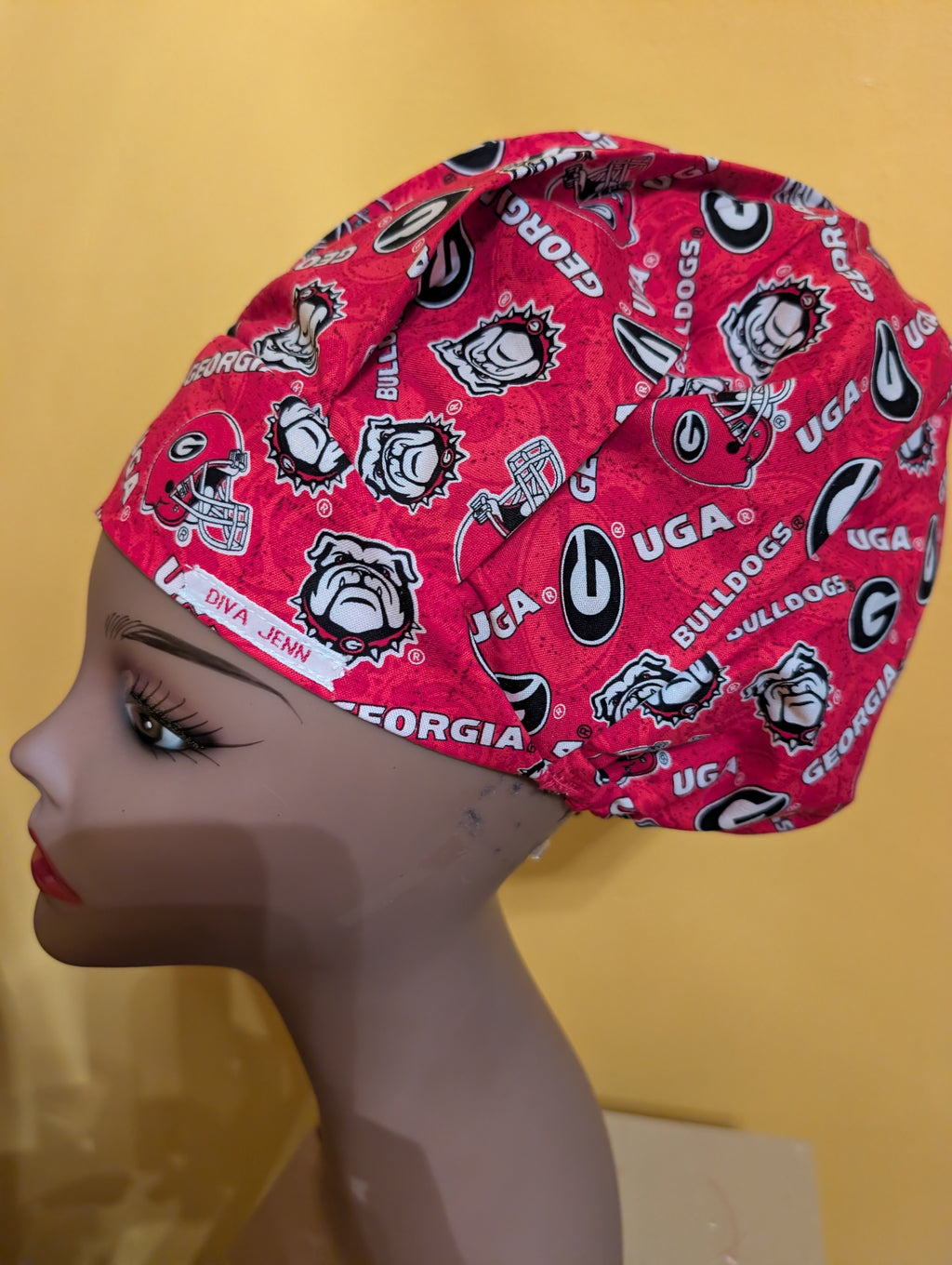 Red/Black Georgia Bulldogs Satin Lined Bouffant Style Hat